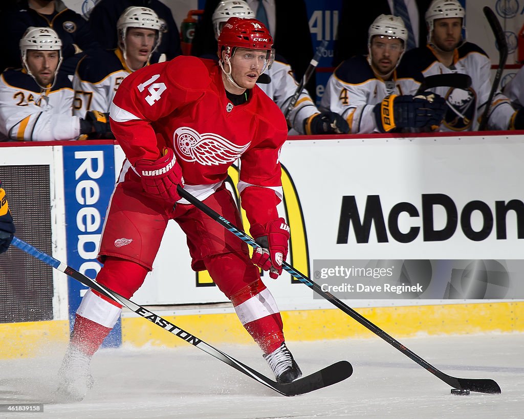 Buffalo Sabres v Detroit Red Wings