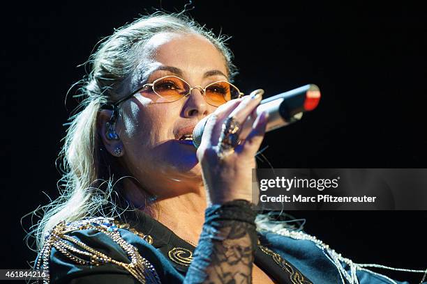 Anastacia performs on stage at the Palladium on January 20, 2015 in Cologne, Germany.