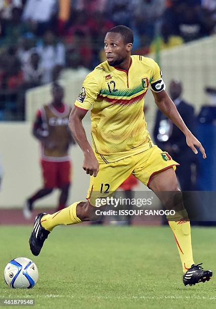 Mali's midfielder Seydou Keita controls the ball during the 2015 African Cup of Nations group D football match between Mali and Cameroon in Malabo on...