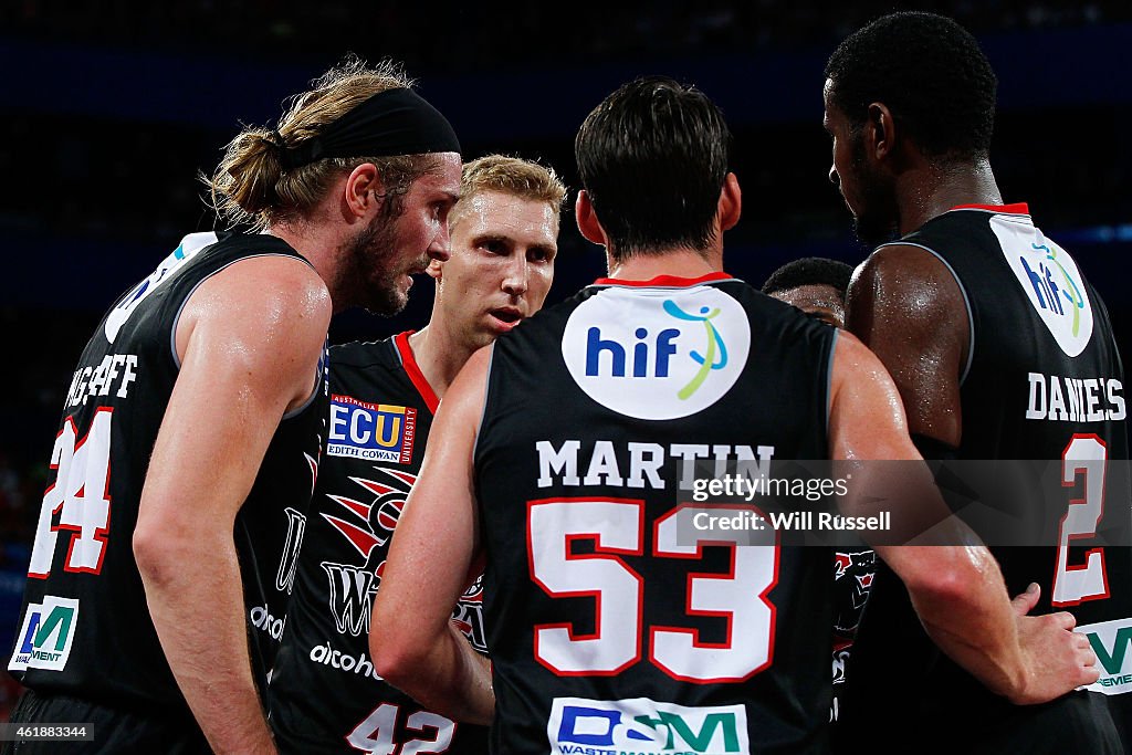 NBL Rd 15 - Perth v Melbourne