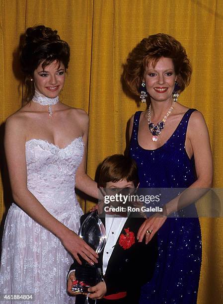 Actress Andrea Elson, actress Anne Schedeen and actor Benji Gregory attend the 13th Annual People's Choice Awards on March 15, 1987 at the Santa...