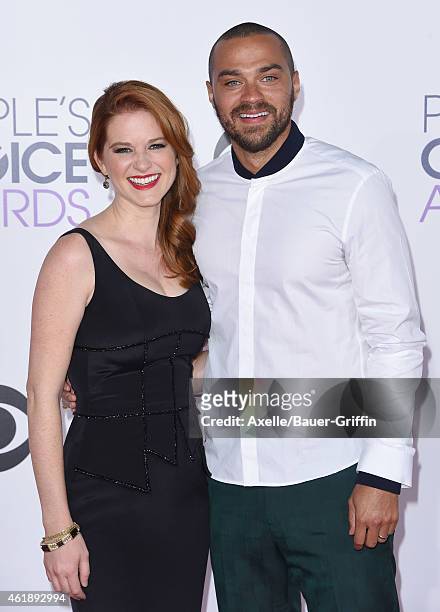 Actors Sarah Drew and Jesse Williams arrive at The 41st Annual People's Choice Awards at Nokia Theatre LA Live on January 7, 2015 in Los Angeles,...