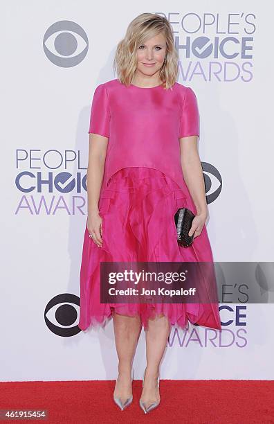 Actress Kristen Bell arrives at The 41st Annual People's Choice Awards at Nokia Theatre L.A. Live on January 7, 2015 in Los Angeles, California.