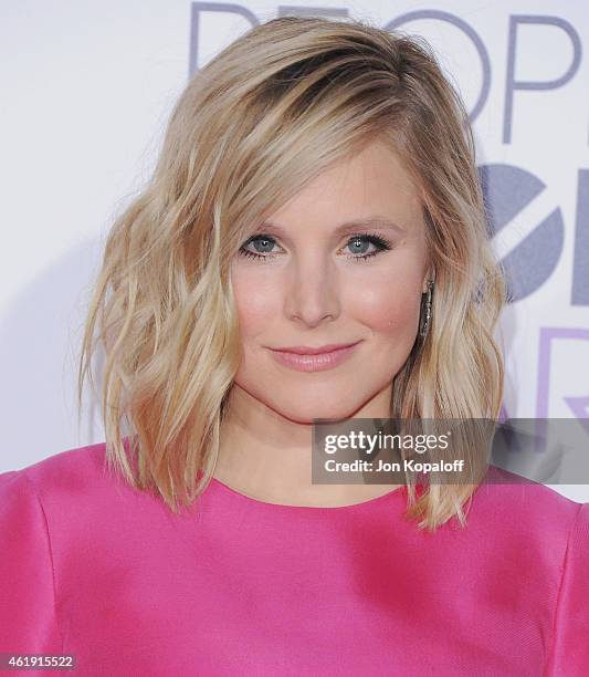 Actress Kristen Bell arrives at The 41st Annual People's Choice Awards at Nokia Theatre L.A. Live on January 7, 2015 in Los Angeles, California.