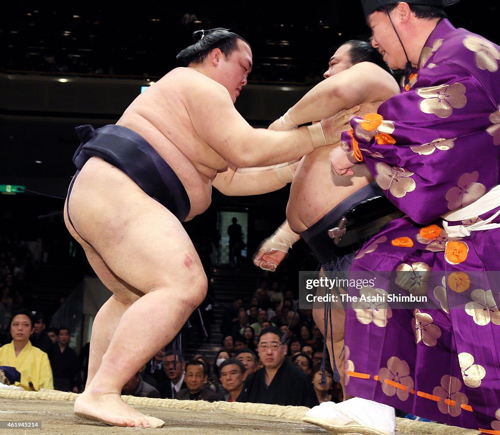 Grand Sumo New Year Tournament - Day 12