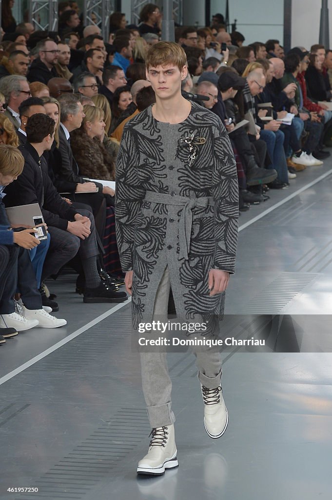 Louis Vuitton : Runway - Paris Fashion Week - Menswear F/W 2015-2016