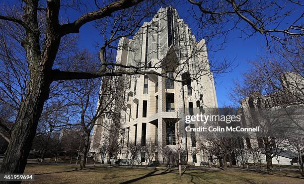 Robarts Library Rear 95 Robarts Library Photos & High Res Pictures - Getty Images