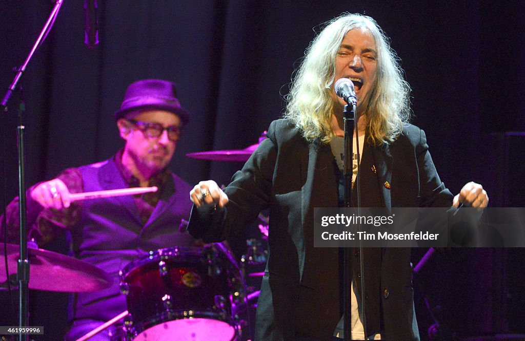 Patti Smith Performs In Concert