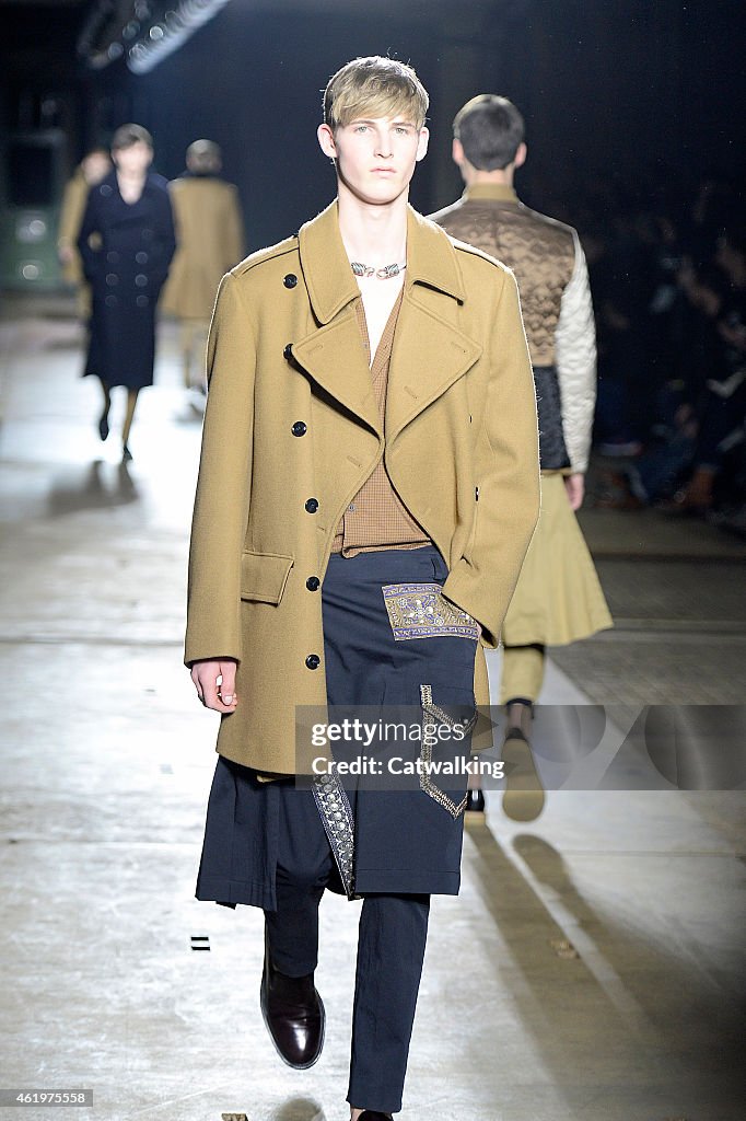 Dries Van Noten - Mens Fall 2015 Runway - Paris Menswear Fashion Week