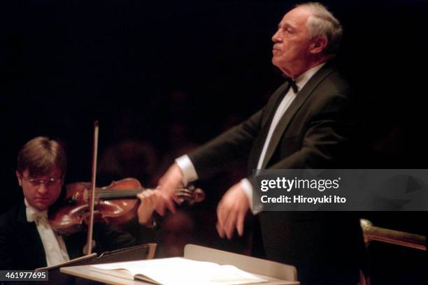 Pierre Boulez leading the Vienna Philharmonic Orchestra in Mahler's "Symphony No. 3" at Carnegie Hall on Sunday afternoon, March 4, 2001.