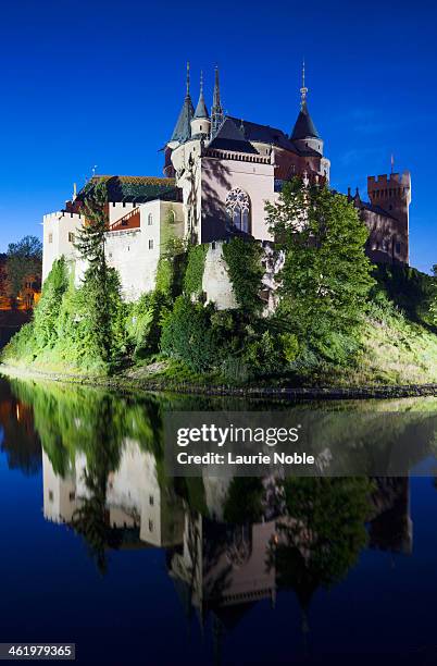 bojnice castle at night, bojnice, slovakia - bojnice castle stock pictures, royalty-free photos & images
