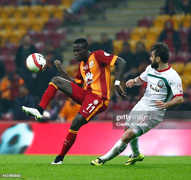 Bruma of Galatasaray vies for the ball with Abdullah Cetin of Diyarbakir during the Ziraat Turkish Cup football match between Galatasaray and...