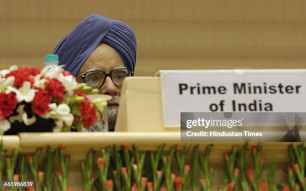 Prime Minister Manmohan Singh at the closing ceremony of the commemoration of the 150th Birth Anniversary of Swami Vivekananda at Vigyan Bhawan on...