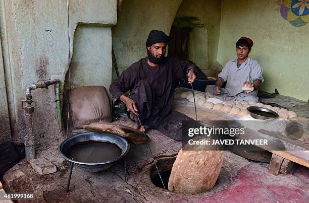 Taliban Cook 46 Fall Of Kandahar 2001 Stock Photos, High-Res Pictures, and Images ...