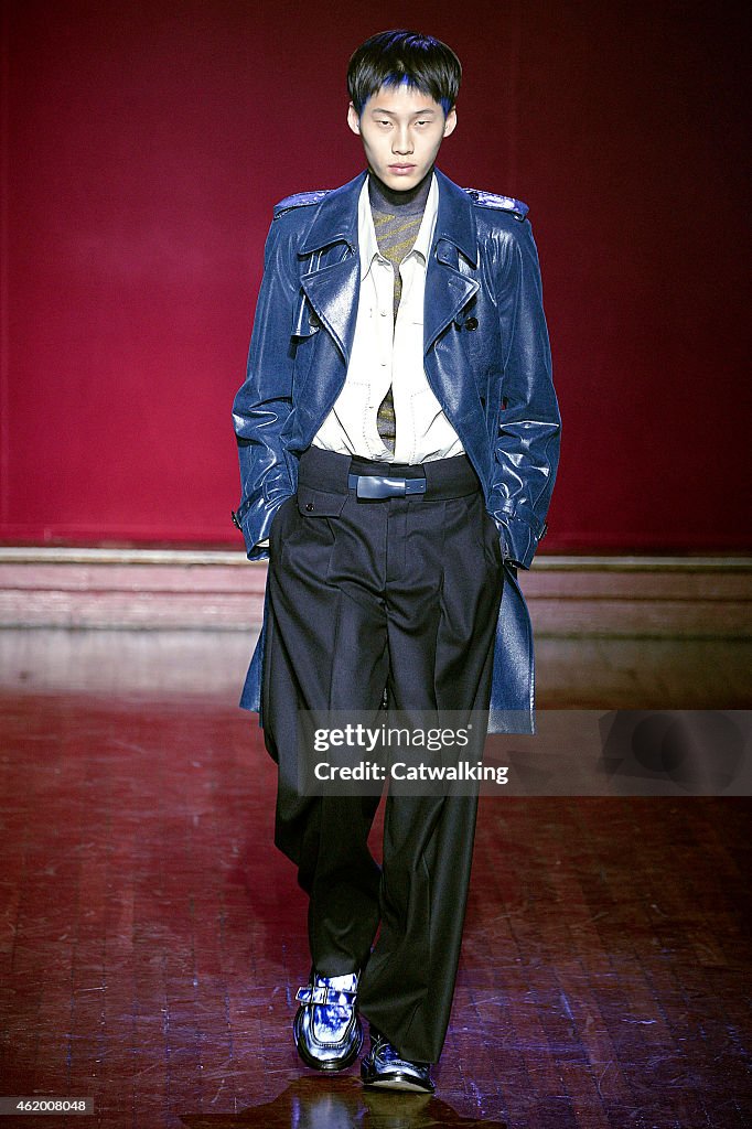 Maison Martin Margiela - Mens Fall 2015 Runway - Paris Menswear Fashion Week