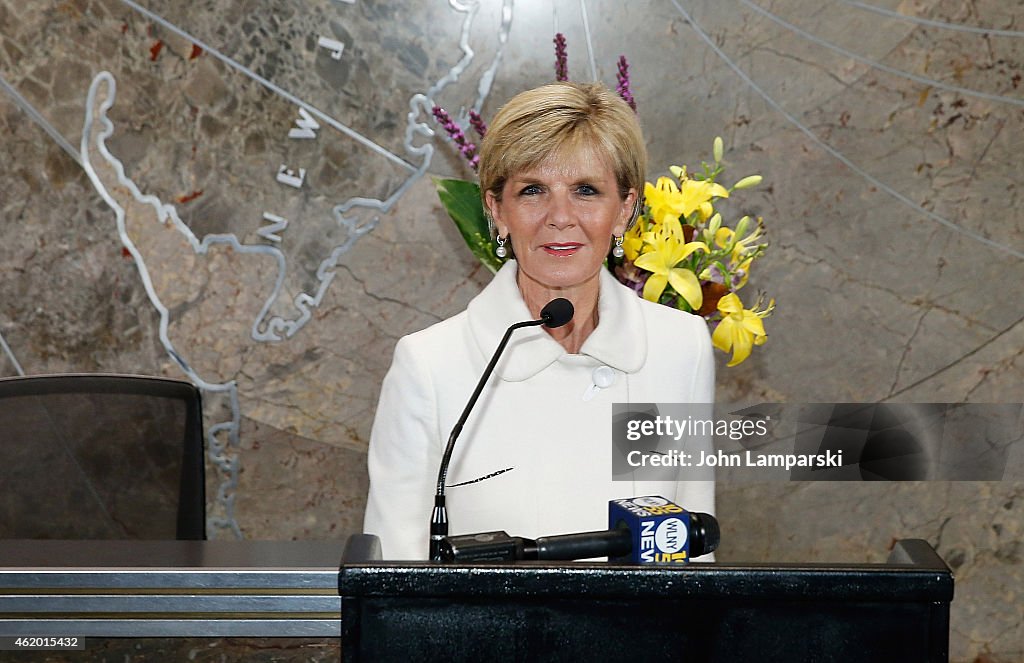 Hugh Jackman And Julie Bishop Light The Empire State Building For Australia Day