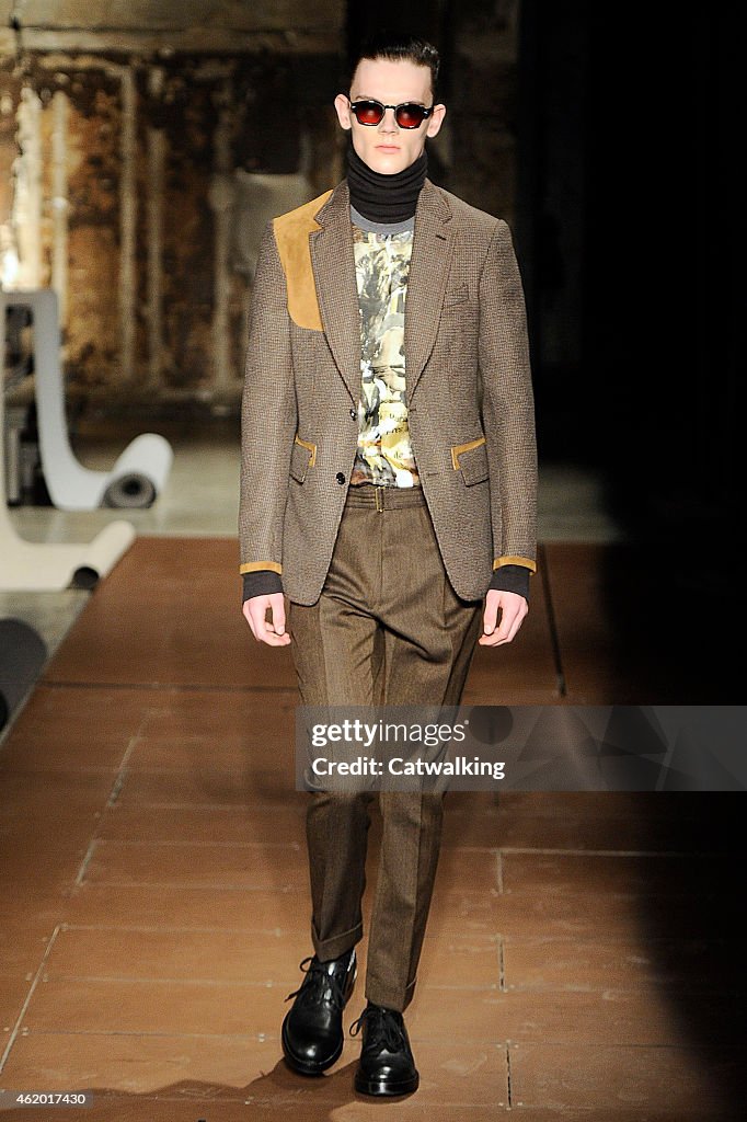 Cerruti - Mens Fall 2015 Runway - Paris Menswear Fashion Week