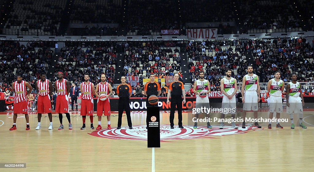 Olympiacos Piraeus v Laboral Kutxa Vitoria - Turkish Airlines Euroleague Top 16