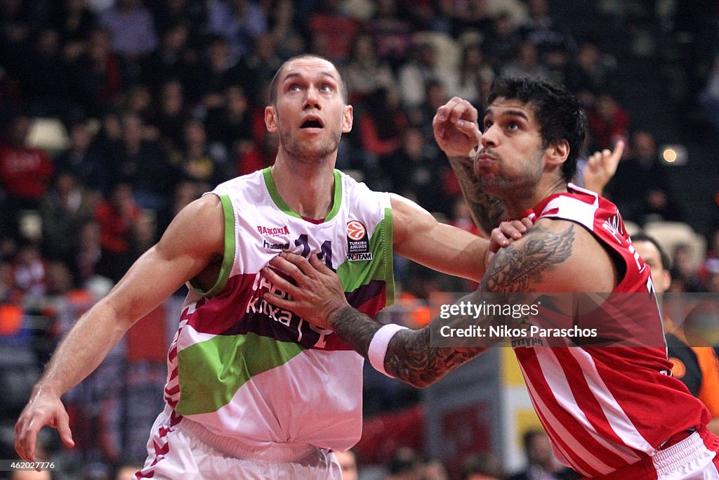 Olympiacos Piraeus v Laboral Kutxa Vitoria - Turkish Airlines Euroleague Top 16