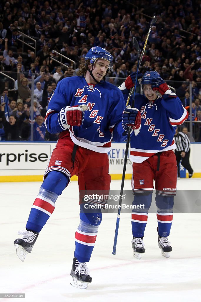 Ottawa Senators v New York Rangers