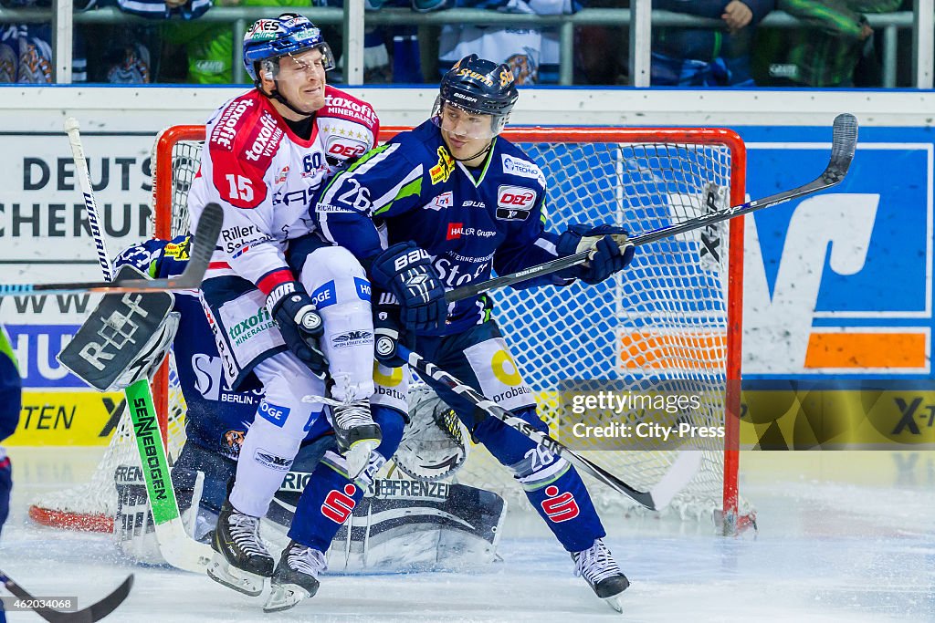 Straubing Tigers v Eisbaren Berlin - DEL