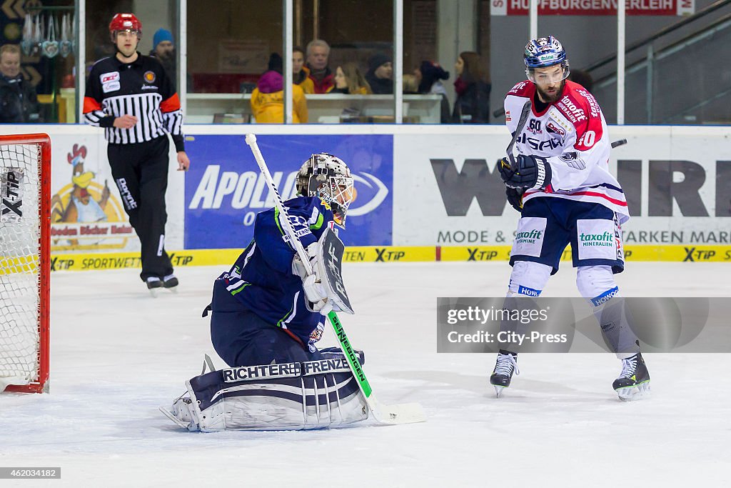 Straubing Tigers v Eisbaren Berlin - DEL