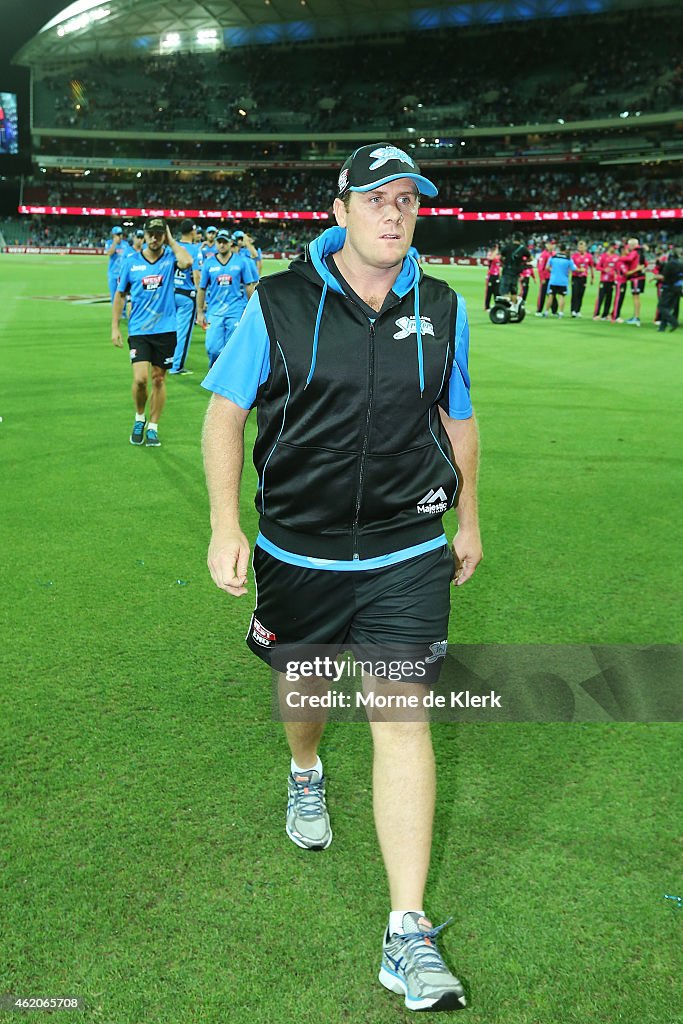 Adelaide v Sydney - Big Bash League: Semi Final