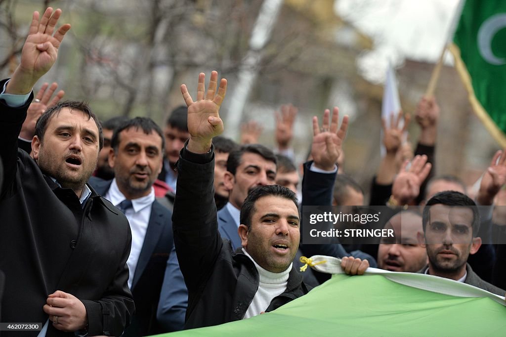 TURKEY-FRANCE-ATTACKS-CHARLIE-HEBDO-DEMO