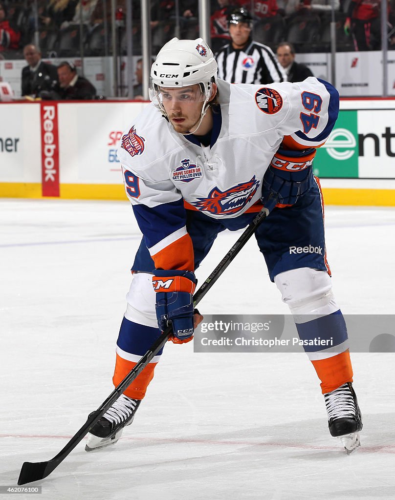 Bridgeport Sound Tigers v Albany Devils