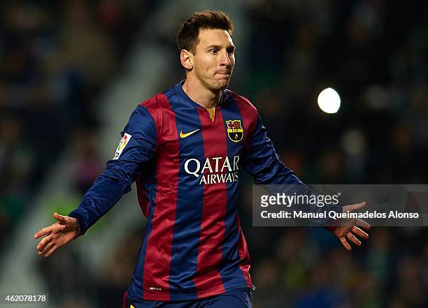 Lionel Messi of Barcelona celebrates after scoring during the La Liga match between Elche FC and FC Barcelona at Estadio Manuel Martinez Valero on...
