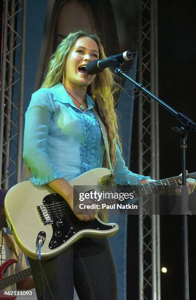 View of Hoku performing onstage during the Radio Disney Tour, in Chicago, Illinois, August 25, 2001.