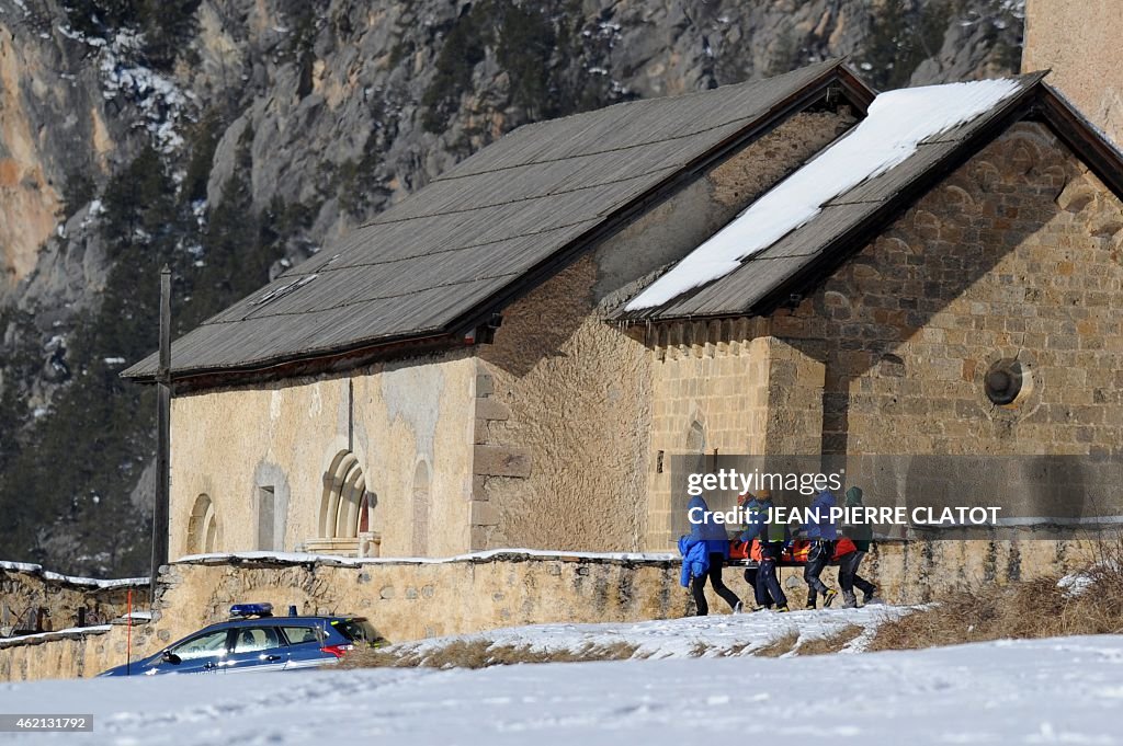 FRANCE-ACCIDENT-AVALANCHE