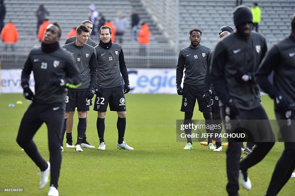 FBL-FRA-LIGUE1-LYON-METZ