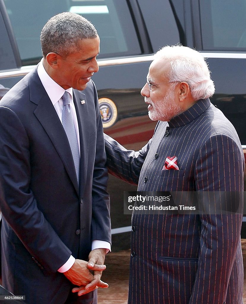 U.S. President Barack Obama Gets Ceremonial Guard Of Honour At Rashtrapati Bhavan