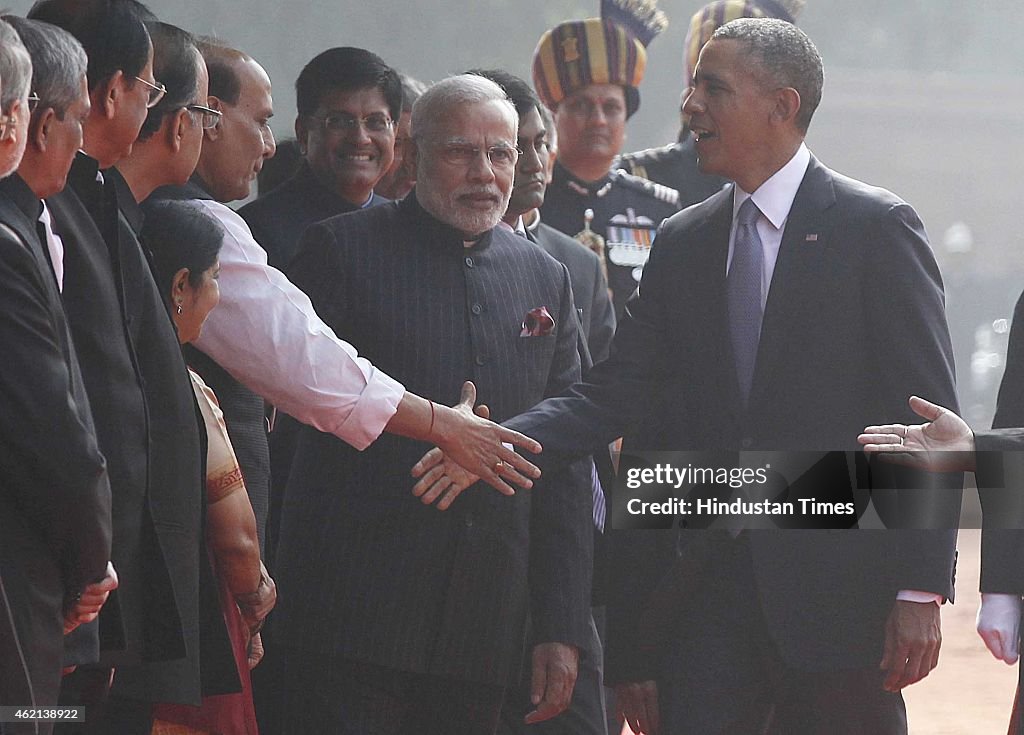 U.S. President Barack Obama Gets Ceremonial Guard Of Honour At Rashtrapati Bhavan