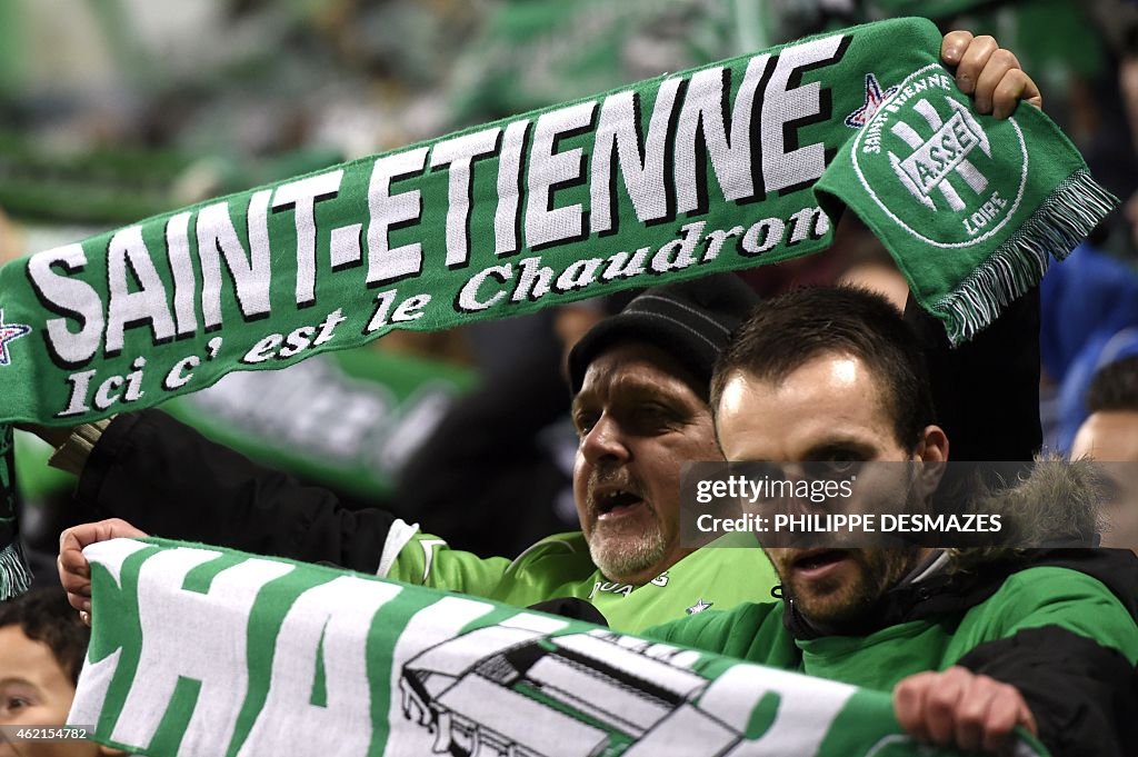 FBL-FRA-LIGUE1-SAINT ETIENNE-PARIS