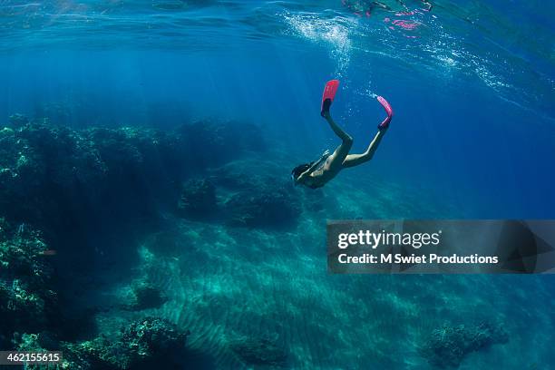 ocean - maui water stock pictures, royalty-free photos & images