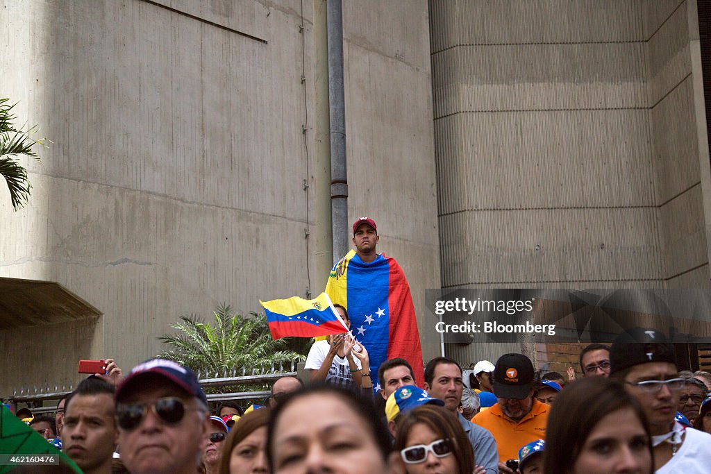 Venezuela Opposition Street March Ends After Police Scuffles