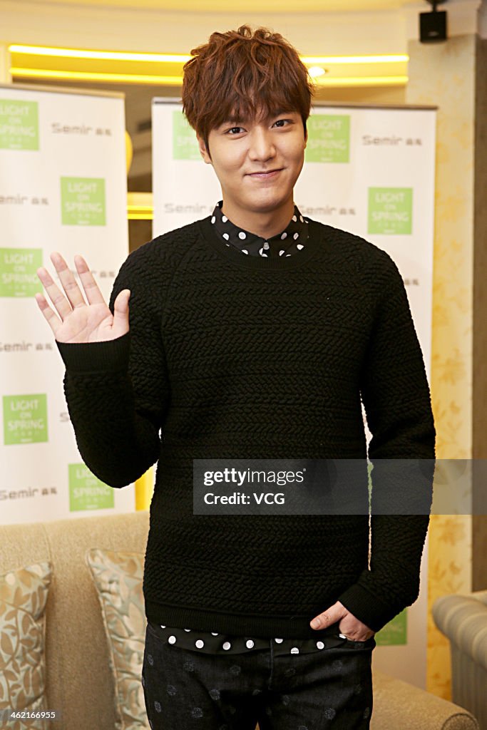 South Korean Actor Lee Min-ho Visits Wuhan