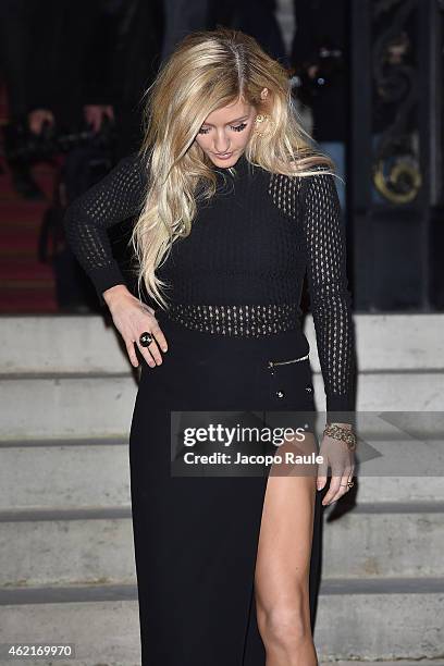 Ellie Goulding arrives at Versace Fashion Show during Paris Fashion Week : Haute Couture S/S 2015 on January 25, 2015 in Paris, France.