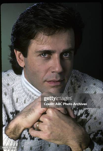 Gallery - Shoot Date: February 3, 1988. MARK PINTER