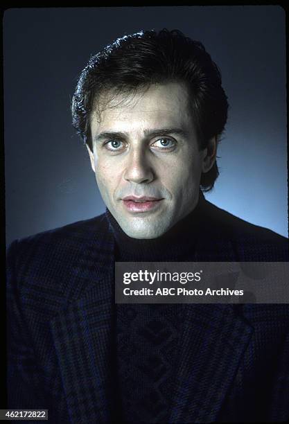 Gallery - Shoot Date: February 3, 1988. MARK PINTER