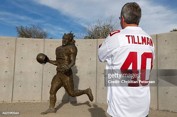 66 Pat Tillman Statue Stock Photos, High-Res Pictures, and Images - Getty  Images