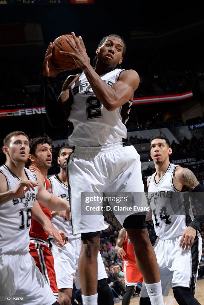 Milwaukee Bucks v San Antonio Spurs