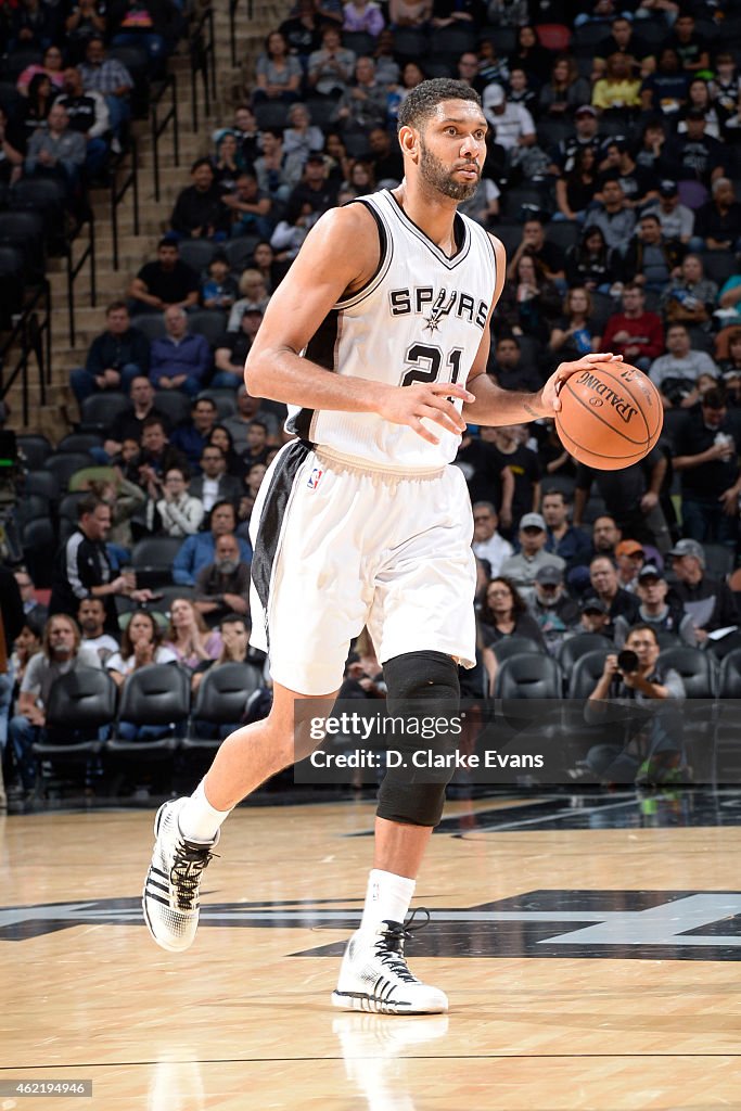 Milwaukee Bucks v San Antonio Spurs