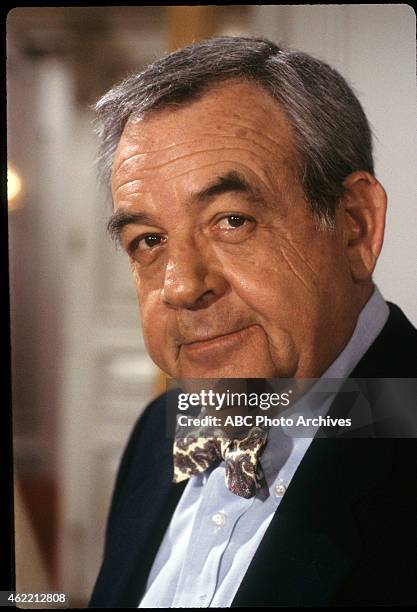 Tom Bosley Photos Photos and Premium High Res Pictures - Getty Images