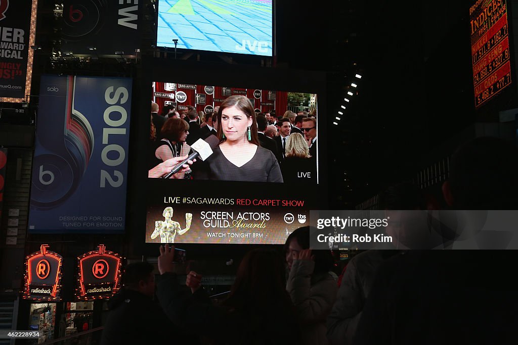 TNT's 21st Annual Screen Actors Guild Awards - SAG Times Square Pre-show Viewing