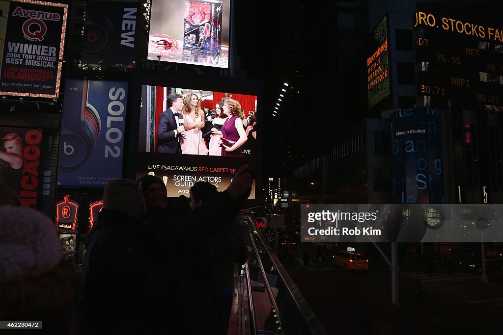 TNT's 21st Annual Screen Actors Guild Awards - SAG Times Square Pre-show Viewing