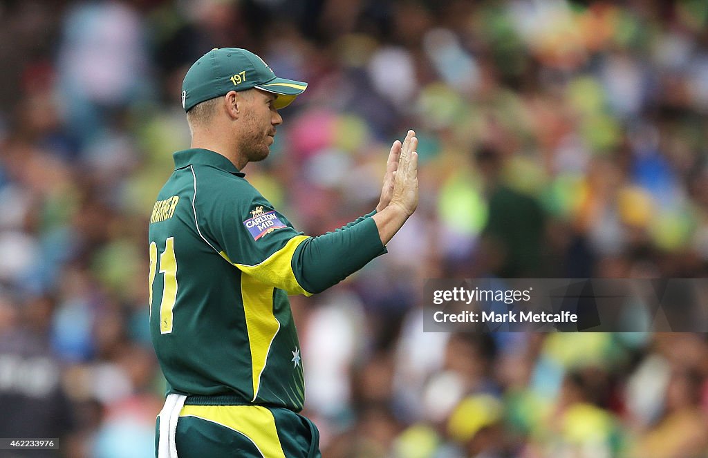 Australia v India: Carlton Mid ODI Tri Series - Game 5