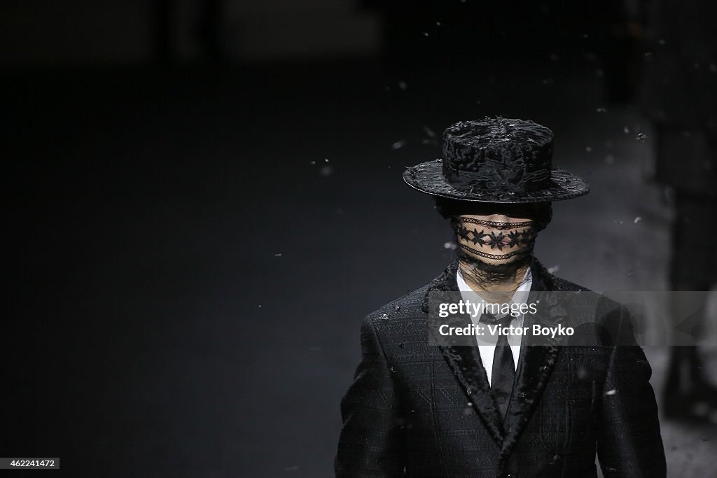 Thom Browne : Runway - Paris Fashion Week - Menswear F/W 2015-2016